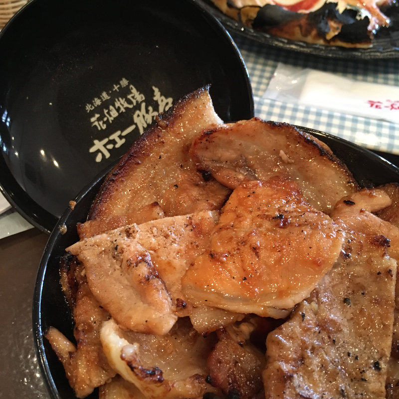 ホエー豚丼(花畑牧場 十勝チーズ工房 )