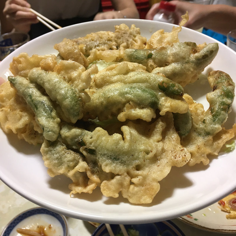 スナップえんどうの天ぷら(豊田屋 )