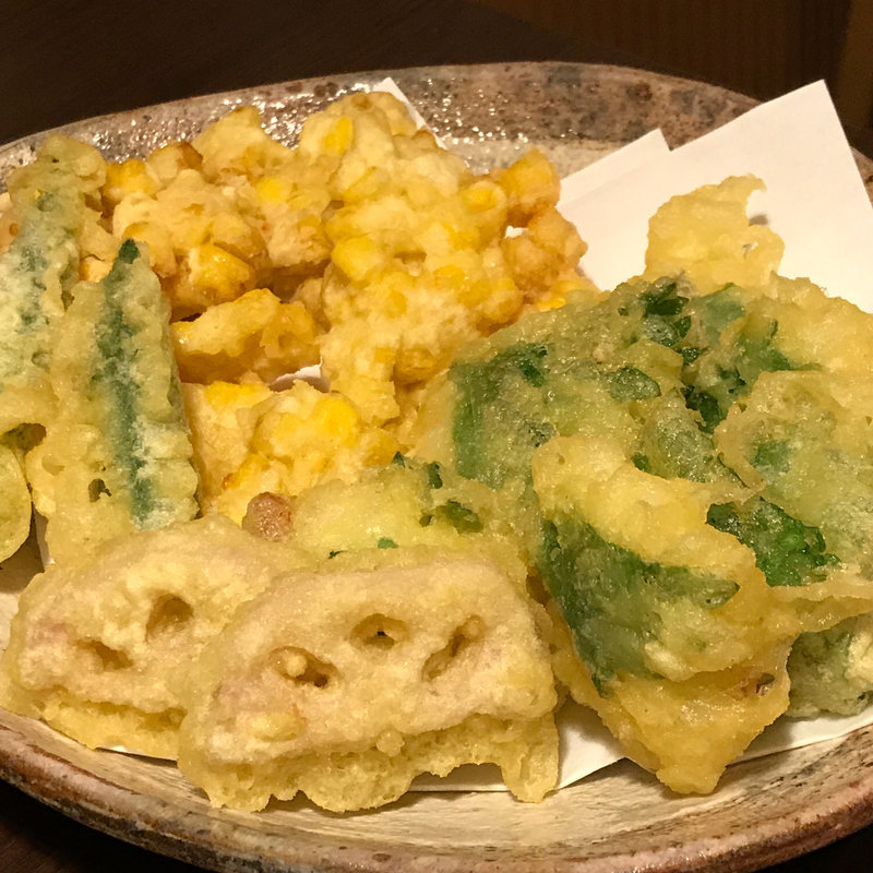 とうもろこしかき揚げ天ぷら・ハモ梅しそ天ぷら(和彩酒処 伊織)