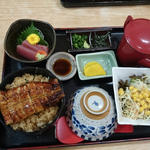うなぎひつまぶし（小）