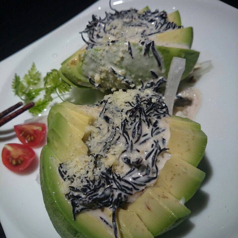 アボカドのカルパッチョ チーズドレッシング(楽蔵うたげ浜松町駅前店 )