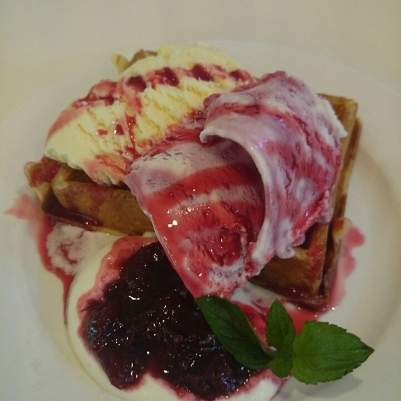 ミニチェリーワッフル(フルーツカフェ オレンジ （fruit cafe ORANGE）)