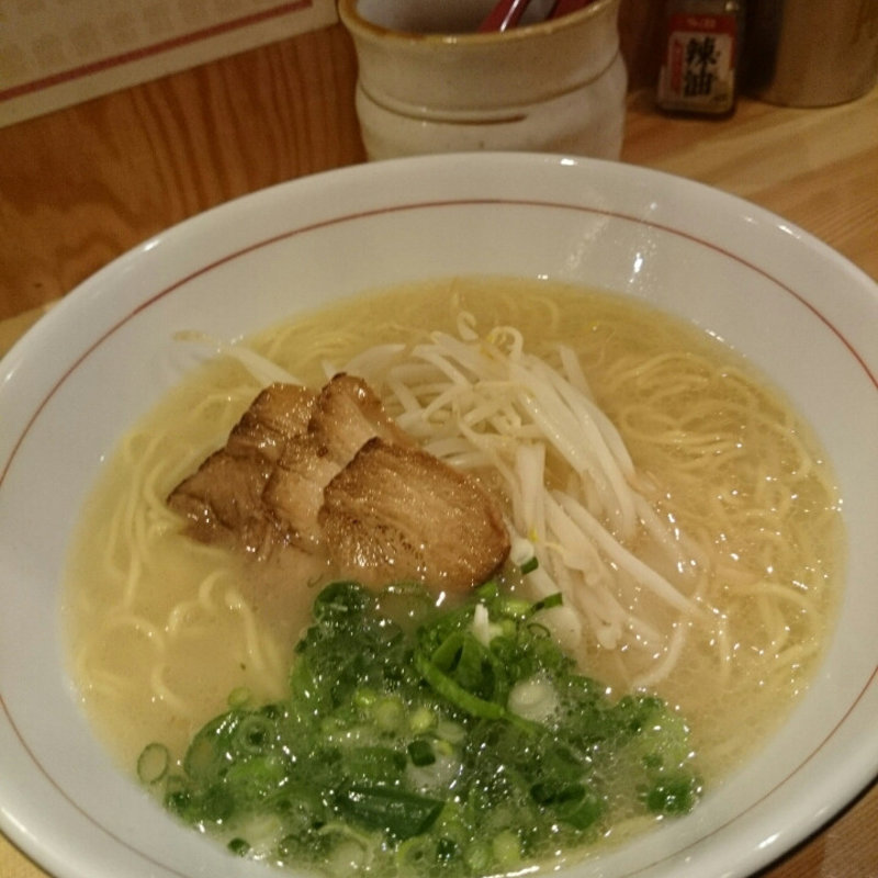 鶏白湯らーめん(あたりや食堂 )