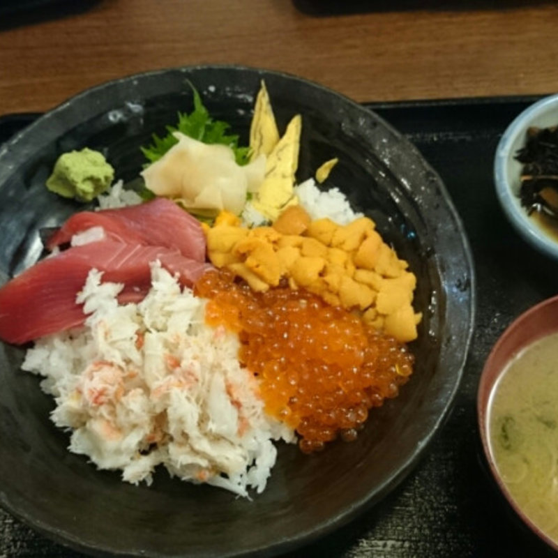 海宝丼(海宝丸)