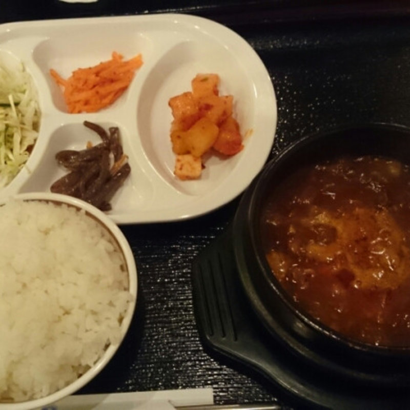 牛筋煮込み定食(韓庭園)