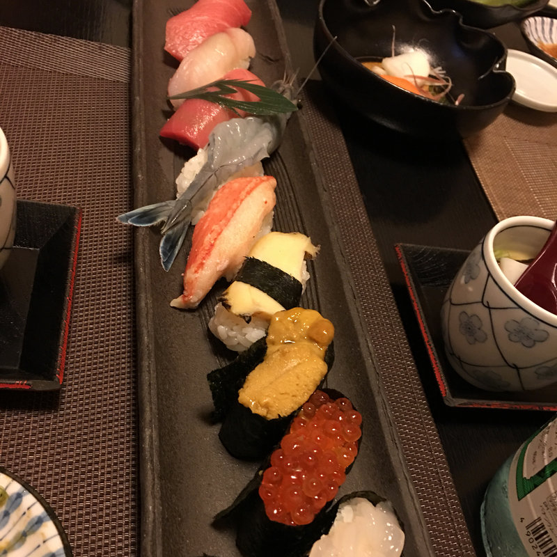 初日握り(初日総本店 （はつひそうほんてん）)