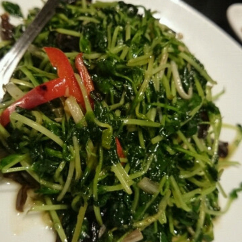 豆苗炒め(四季煲坊)