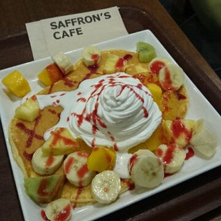 季節のフルーツパンケーキ(SAFFRON'S CAFE)