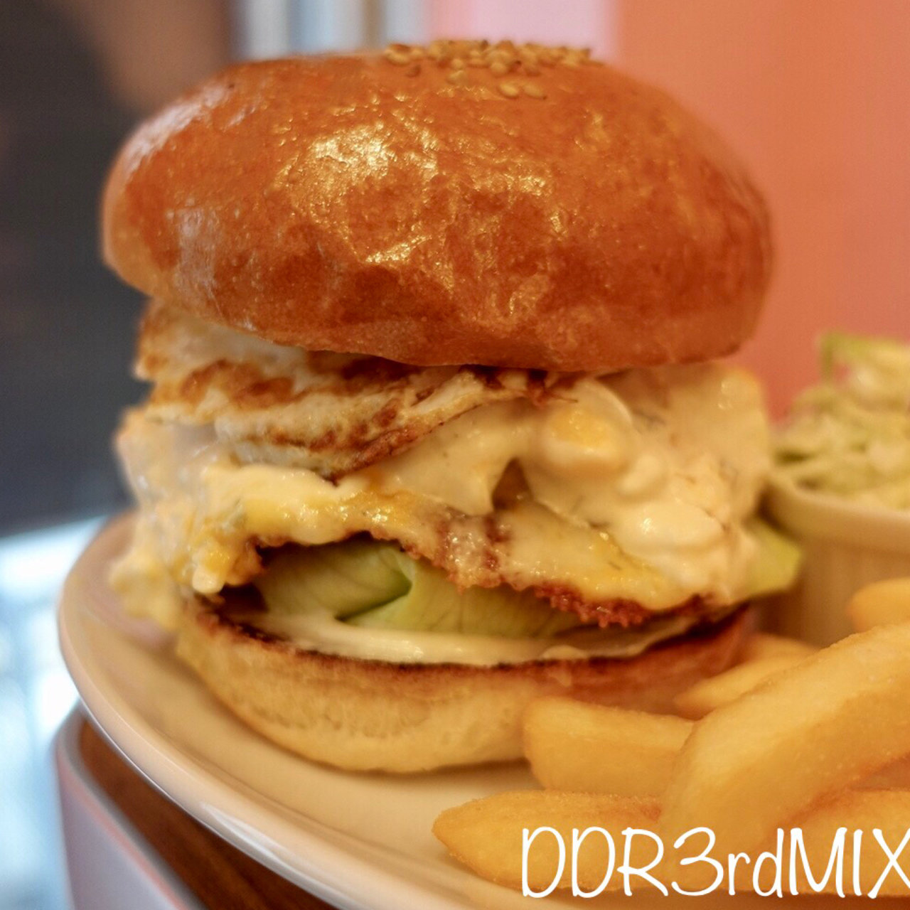 タルタルチーズバーガー エッグトッピング(BURGER&MILKSHAKE CRANE)の