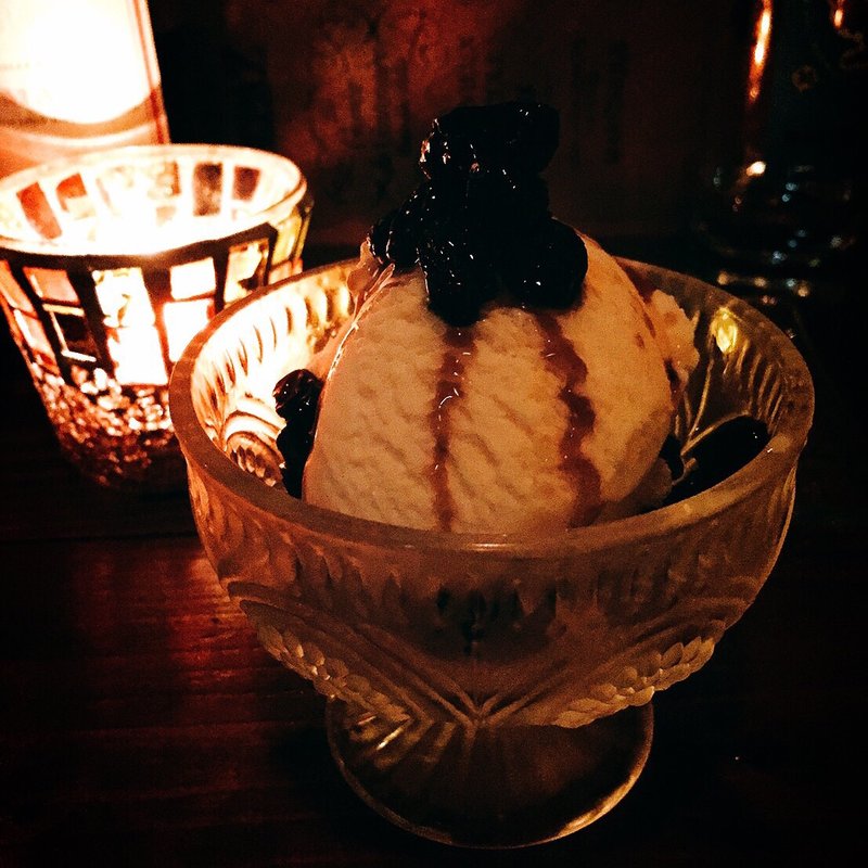 ラムレーズンアイス(ブルーケイン)