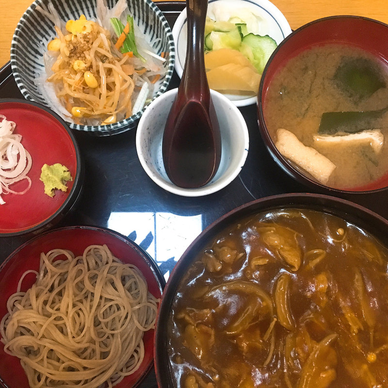カレー丼(そば付セット)