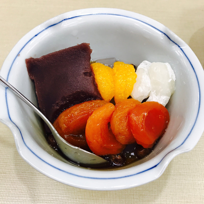 あんずあんみつ(あんみつ みはし 東京駅一番街店)