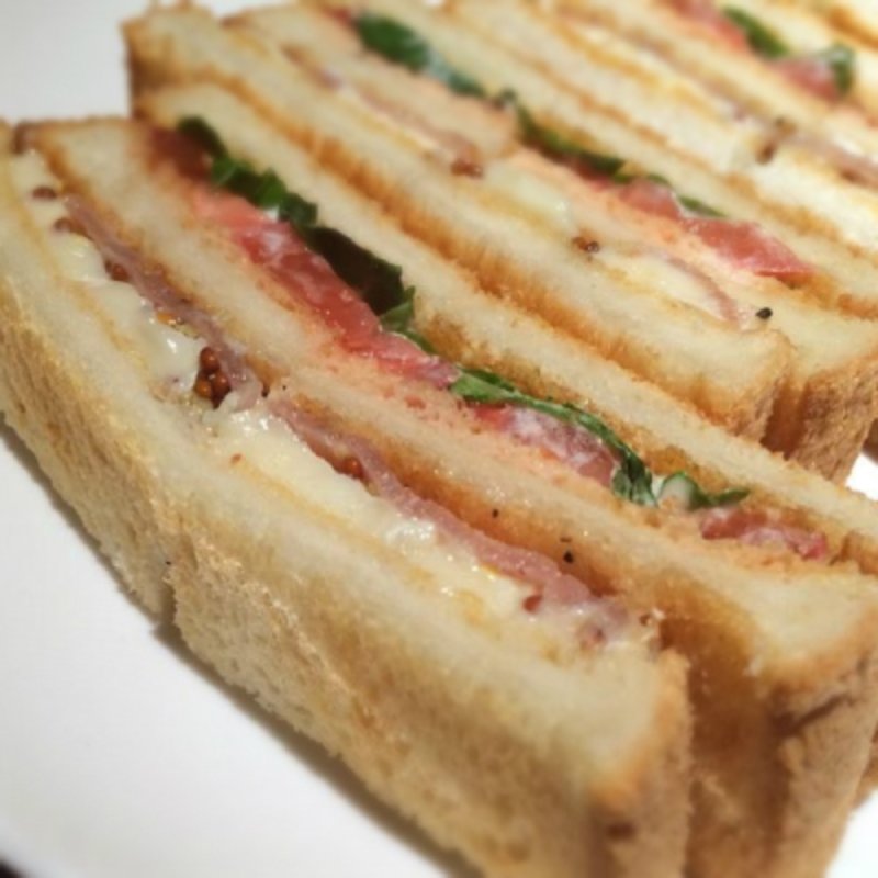 サンドイッチを持って日比谷公園へ出かけてみては！サンドイッチ10選