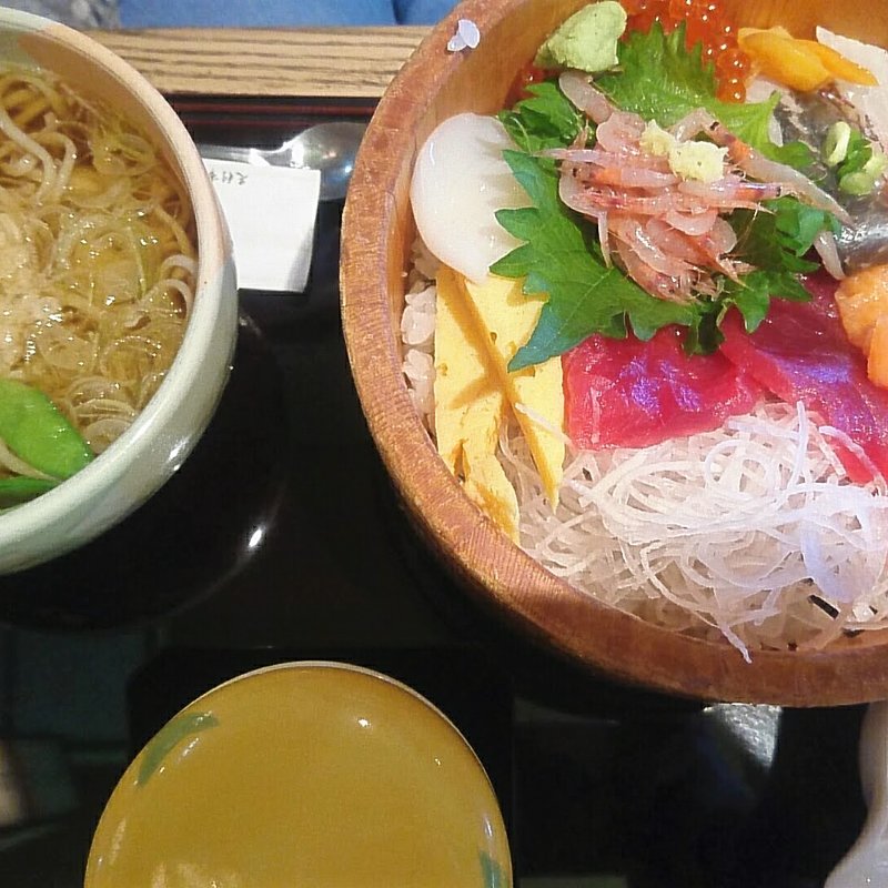 生ちらしセット(かね家 )