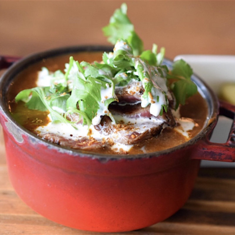 ステーキの乗ったカレーのランチセット(ダブルドアーズ・七里ガ浜)