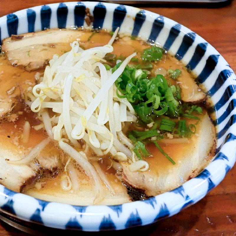 ラーメン+チャーシュー(屋台の若松 )