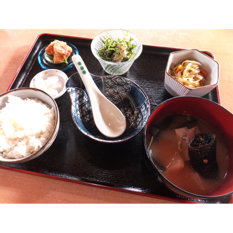 イラブー汁御膳(とくじん )