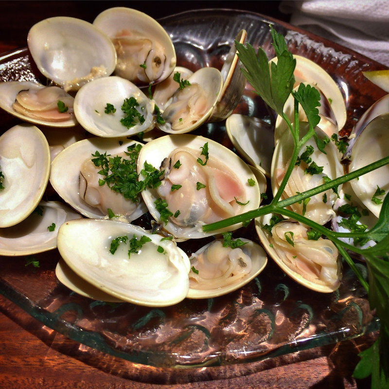 酒蒸し(eL MamBo 茅ヶ崎〜スペイン料理とワイン〜)