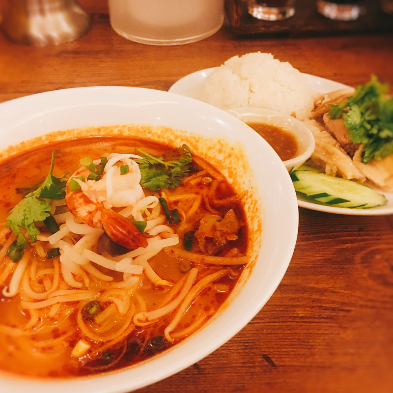 トムヤムクンラーメン(タイ料理 サイアムオーキッド ヤエチカ店)