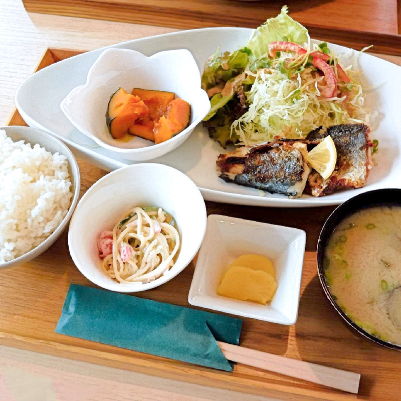 本日のランチ（さごしの塩こうじ焼とかぼちゃの煮物）(cafe CHEERFUL （ちあふる）)