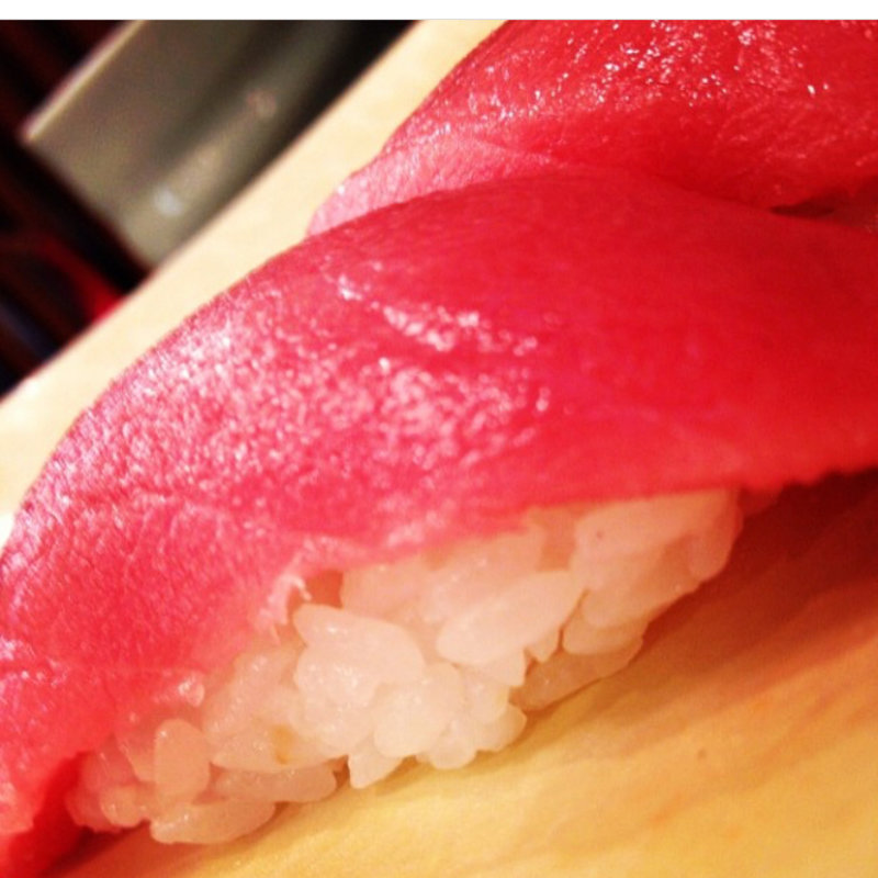 マグロ(すしざんまい 築地駅前店)