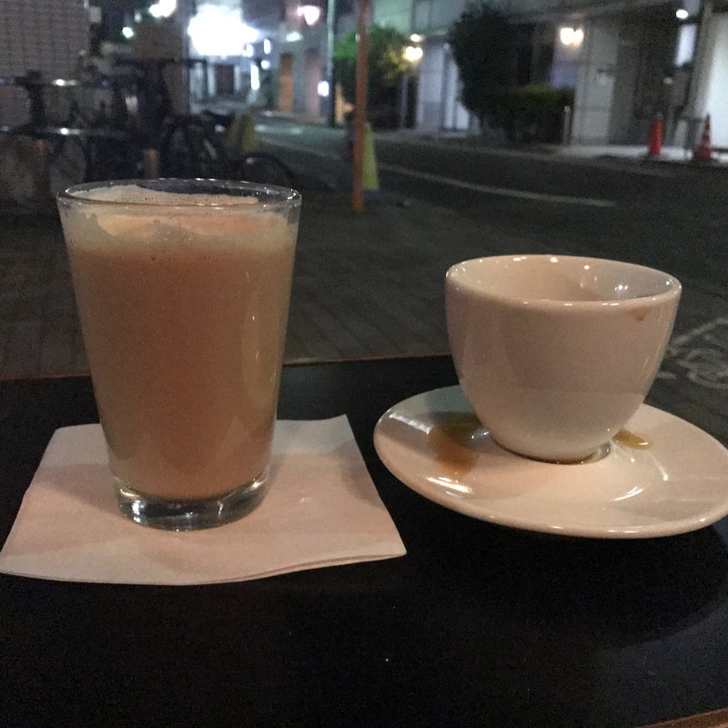 アイスチャイラテ(Fuglen Tokyo)