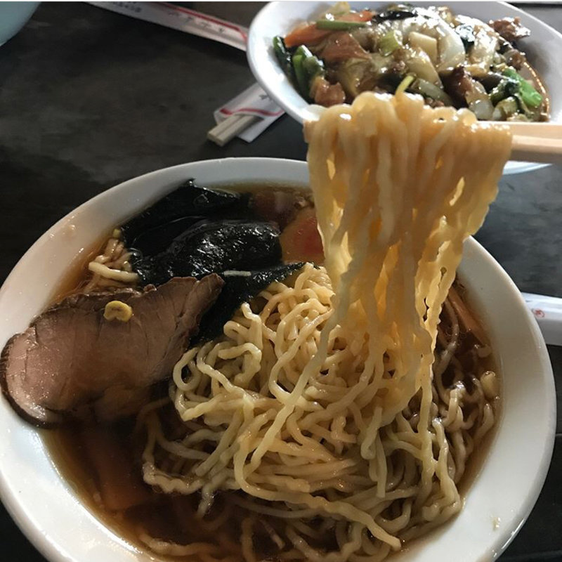 ラーメン(中華料理 栄来軒)