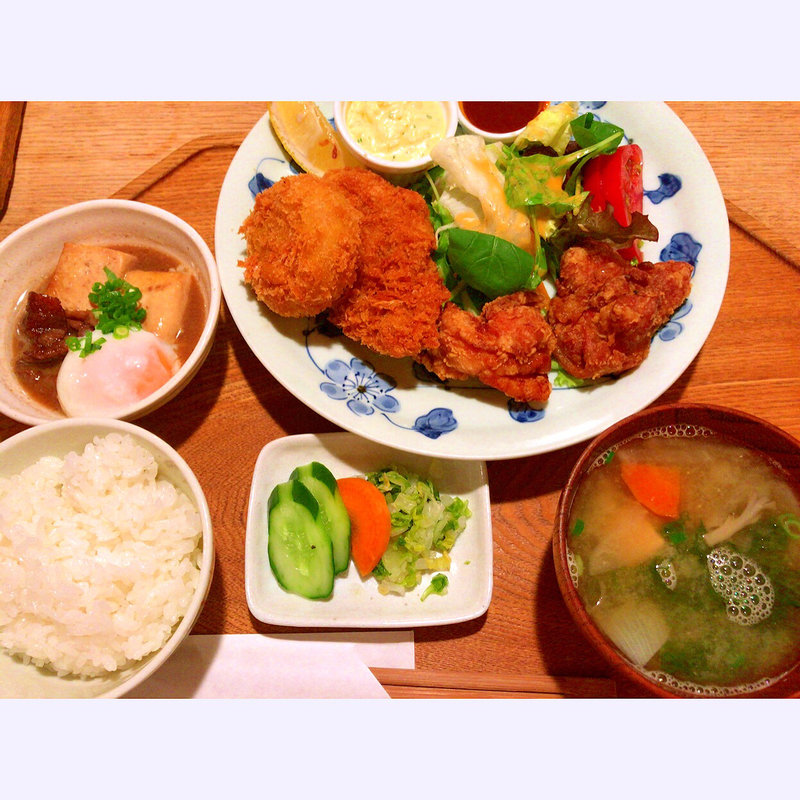 A定食　レギュラーサイズ(キッチンよい一日 西長住店)