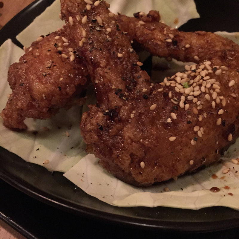 名物 手羽先(博多もつ処 東屋 本店)