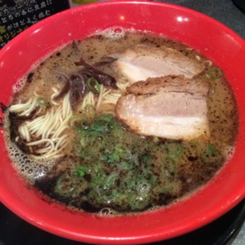 新風麺(黒)(博多新風 ラーメン食堂 梅田店)