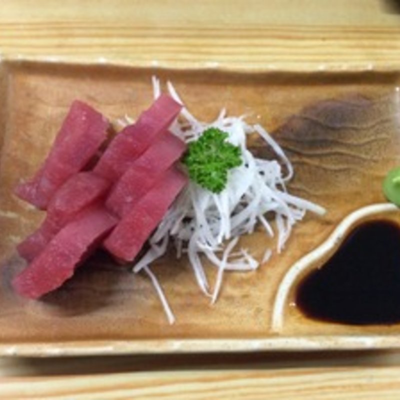 マグロの刺身((有)下山酒店)