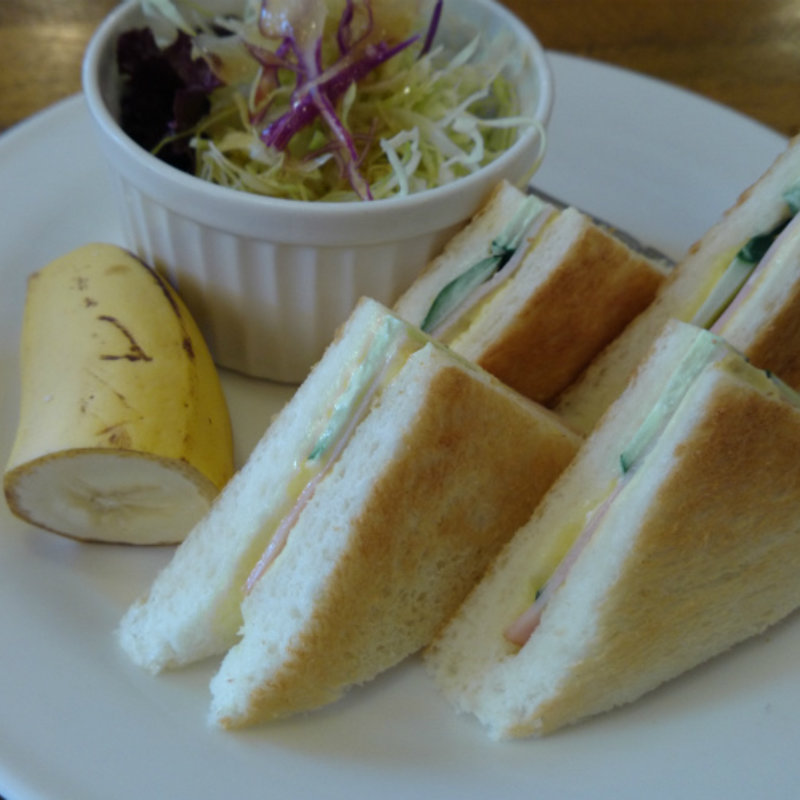 ホットサンドのモーニング(カルト)