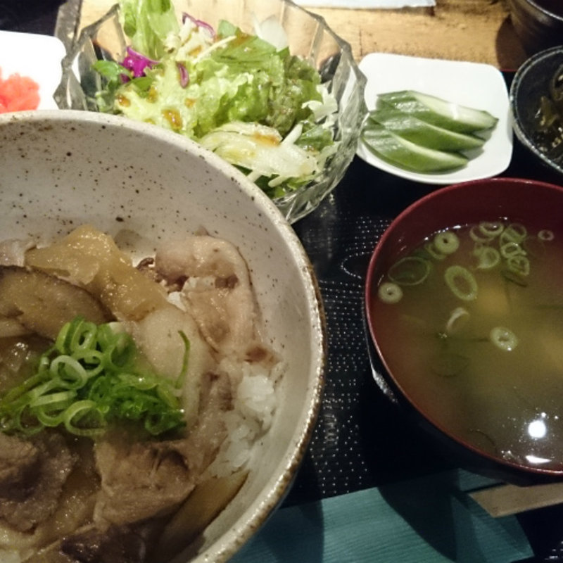 芳寿豚の極上豚丼御膳(地酒蔵大阪 )