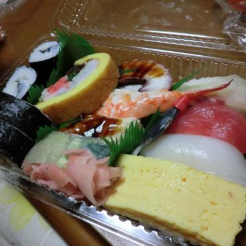 握りの盛り合わせ(深清鮓)