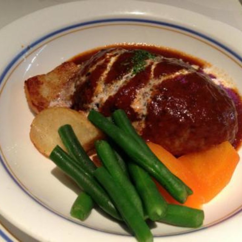 和牛煮込みハンバーグ(びもん)