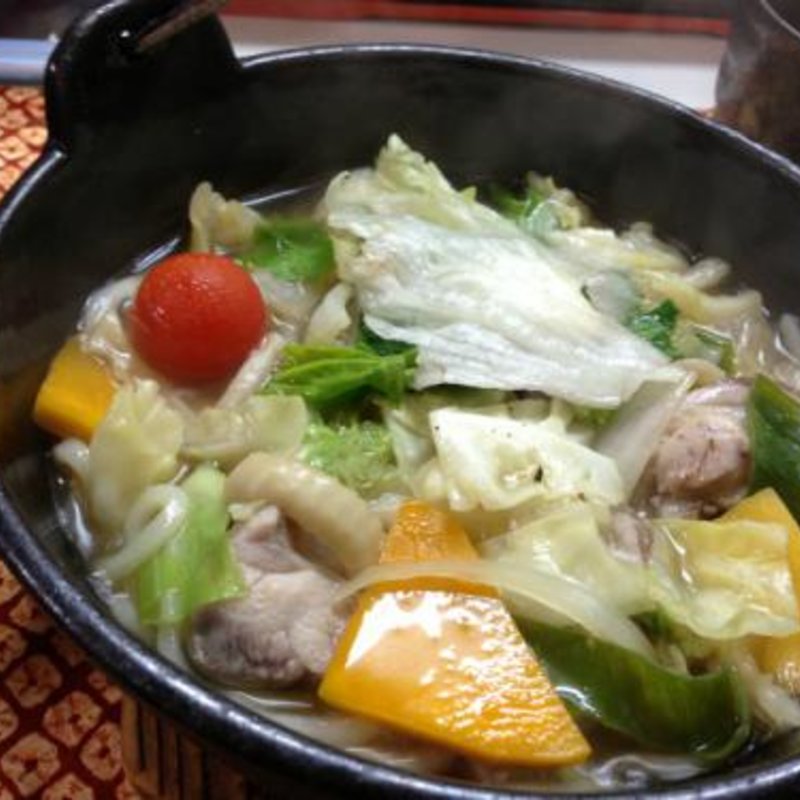 地鶏と野菜の煮込みうどん(さざめうどん 落柿舎)