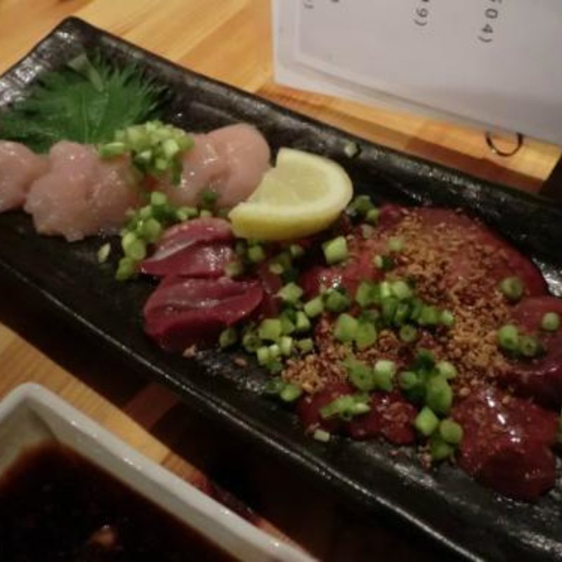 刺身盛り合わせ(焼鳥藍)