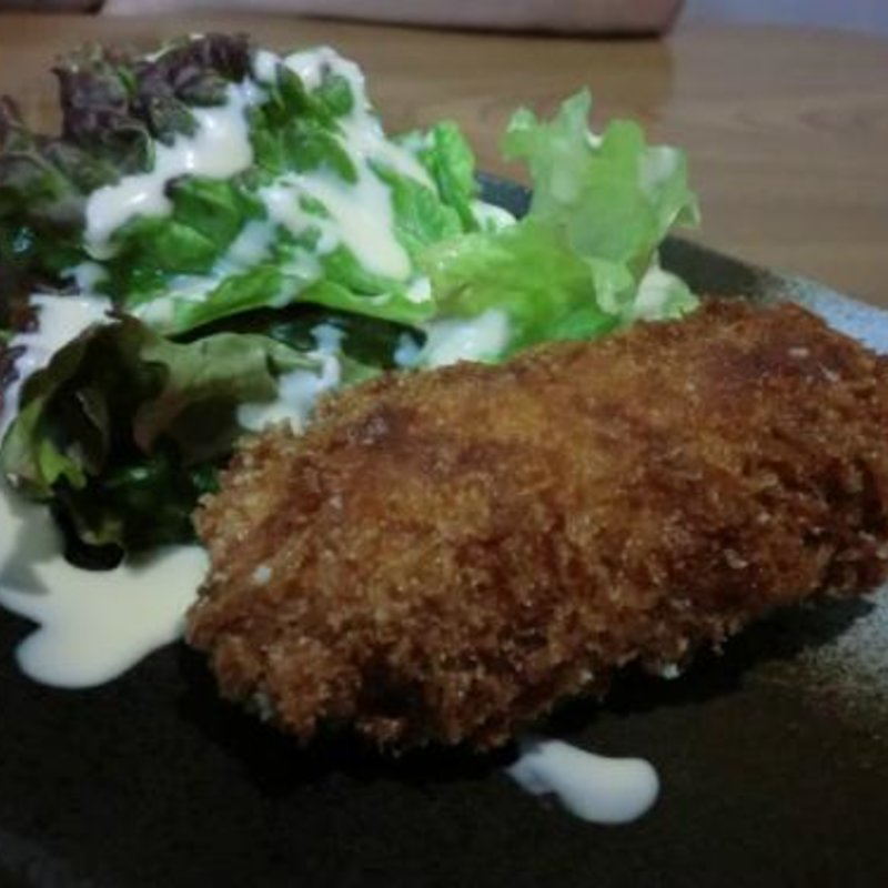 グラタンコロッケ(居酒屋すずらん)