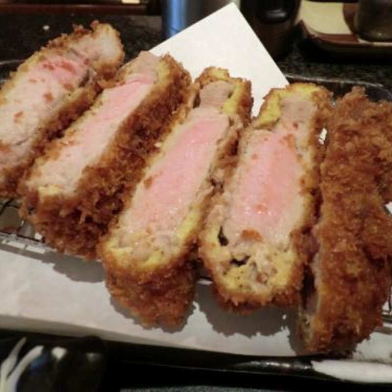 上ロースとんかつ60匁(とんかつ マンジェ)