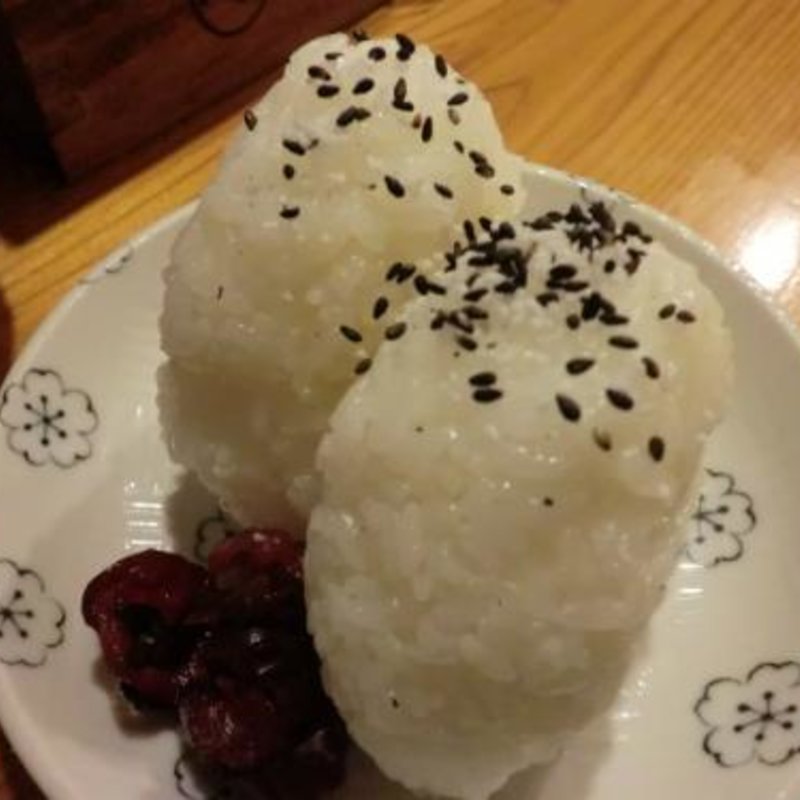 おにぎり(みやざき地頭鶏専門店 門出堺魚市場本店)