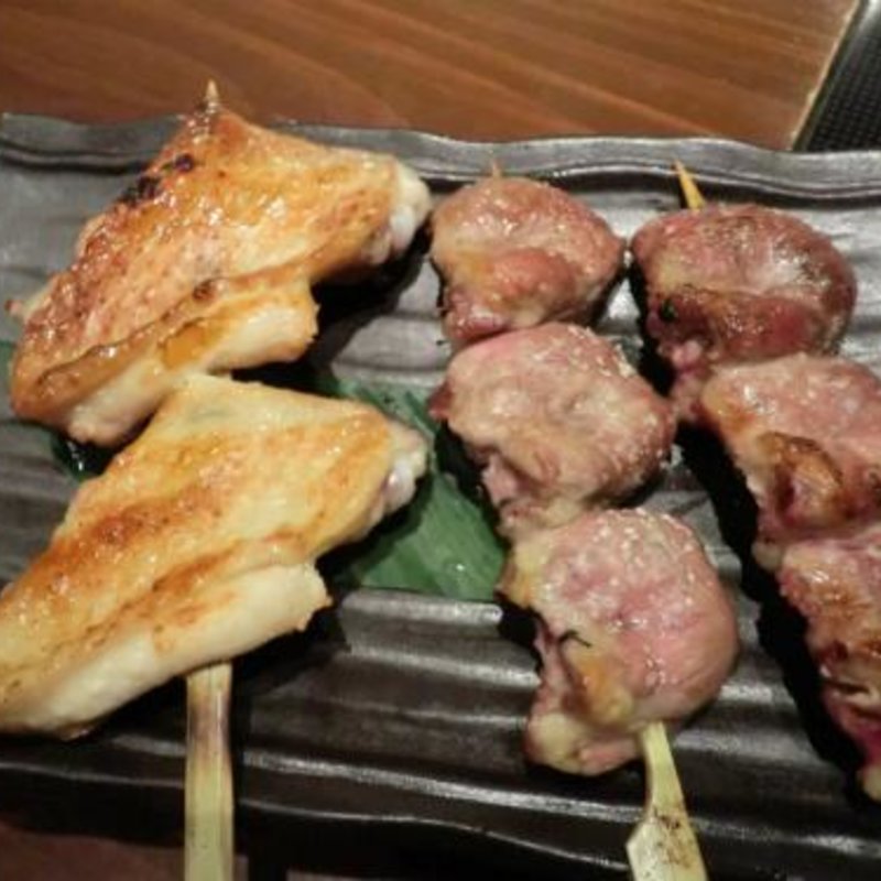 ハツと手羽先(居酒屋 八風亭 )