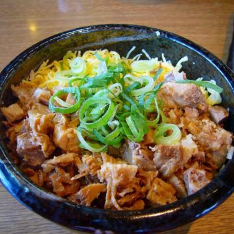 チャーシュー丼(創作麺屋よふく堂松原店)