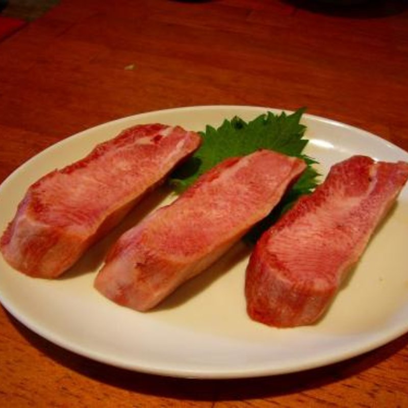 黒タンステーキ(やきにく萬野 本店)