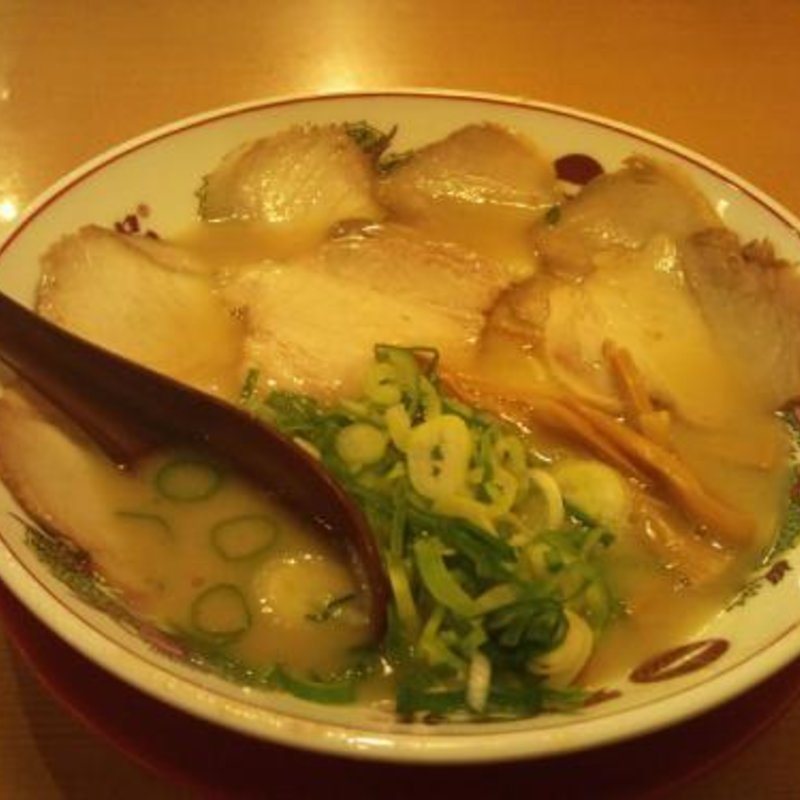 チャーシュー麺（ハーフ）(天下一品 難波ウインズ前店)