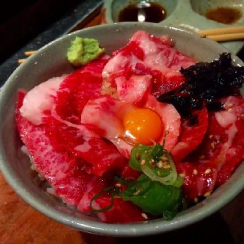 大トロ飯(やきにく萬野 本店)