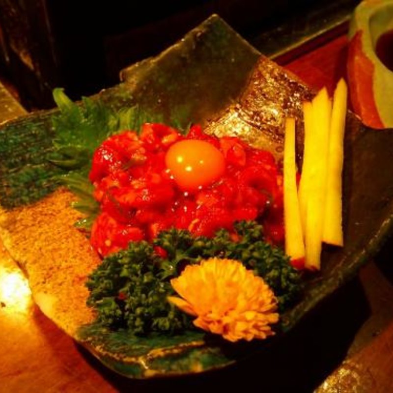 ユッケ(やきにく萬野 本店)