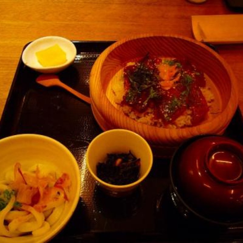 手こね寿司セット(伊勢うどん 奥野家)