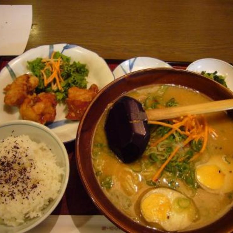 鳥の唐揚げ定食(味噌味)(古潭ラーメン堺東)