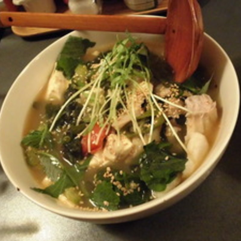 タラとトマト夏野菜のチゲ(立ち吞みクックオッソオッセョ)