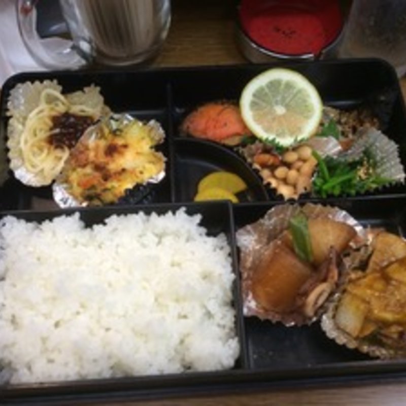 よあけ定食(よあけ食堂)